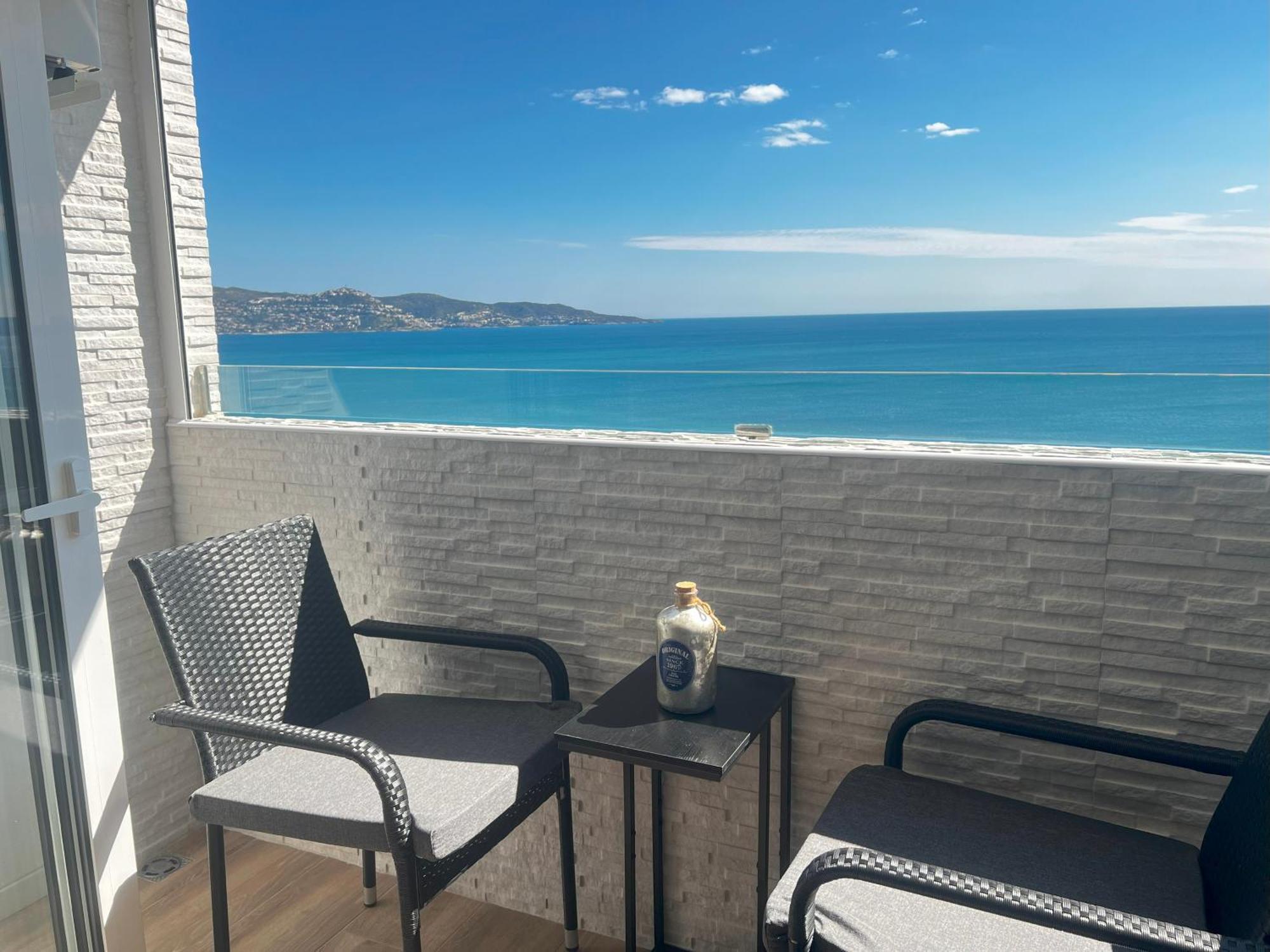 Penthouse On The Beach Ampuriabrava Exterior foto